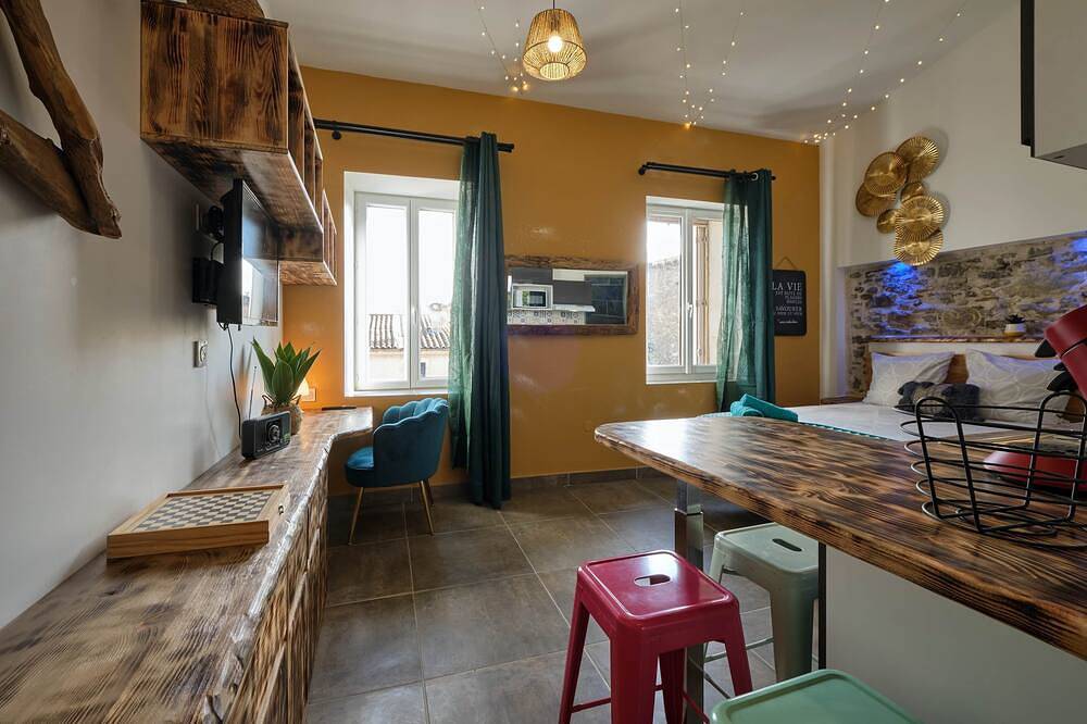 Appartement entier, Studio confort & lumineux · Clim · Centre in Carcassonne, Région de Carcassonne