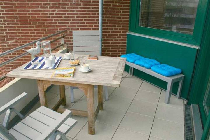 Ganze Wohnung, Ferienwohnung Strandmohn: 60 m² am Strand mit Balkon & Meerblick in Nordfriesische Inseln (Schleswig-Holstein) (Schleswig-Holstein), Wyk auf Föhr