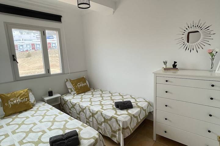 Entire apartment, "Turquesa Beach" Penthouse With Pool And Wi-Fi in Sardina del Norte, Gáldar