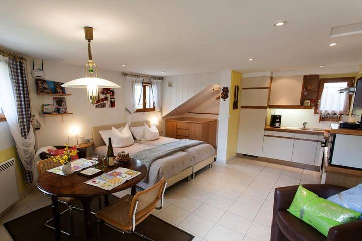 Ferienwohnung für 2 Personen, mit Garten und Ausblick in Rufach