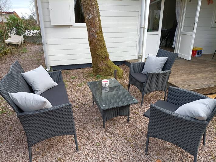 Chalet pour 4 personnes, avec Terrasse et Jardin ainsi que Piscine et Vue sur le lac en Dordogne - 3