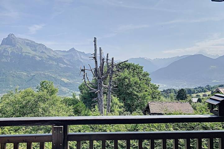 Gîte pour 3 personnes, avec balcon dans Office De Tourisme De Combloux - 4