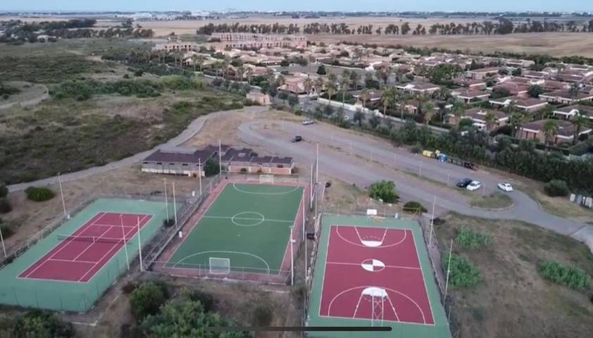 Location de vacances pour 4 personnes, avec piscine et terrasse ainsi que jardin et vue à Brindisi - 2