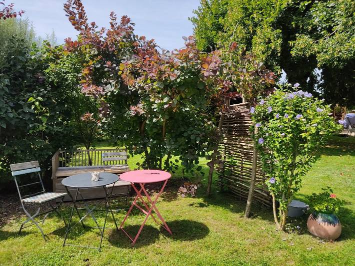 Chalet pour 2 personnes, avec jardin, animaux acceptés dans l' Isère - 2