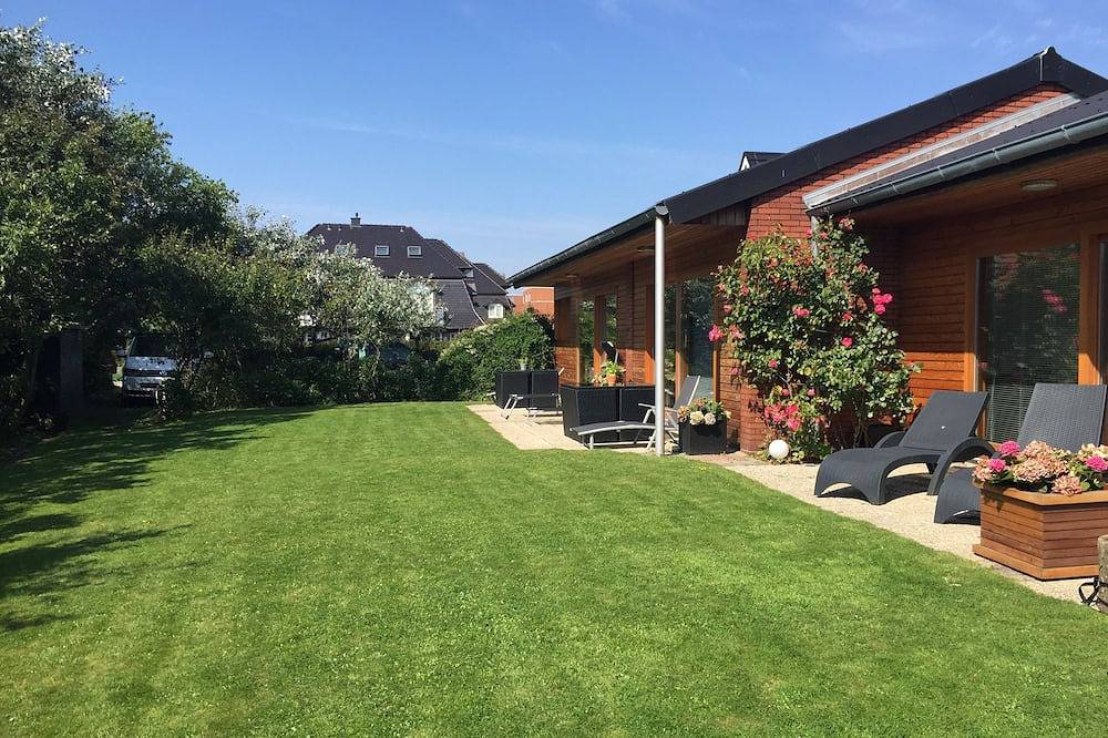 Ganze Wohnung, Seemannsgarn - Bungalow M   Ferienhausambiente mit großem Garten - nah am Strand in Westerland, Sylt (Gemeinde)