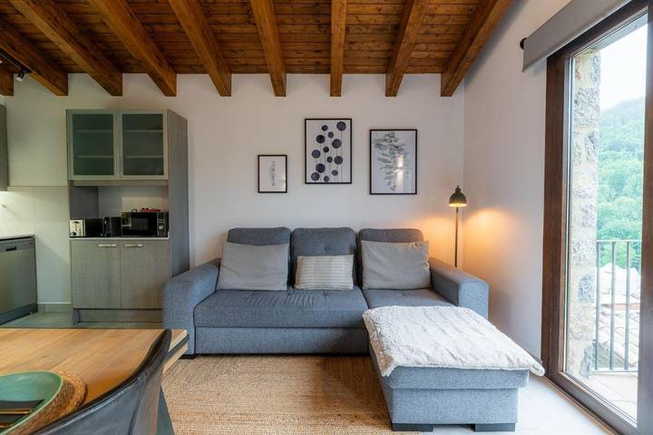 Casa rural para 5 personas, con vistas y balcón en Ripollès - 4