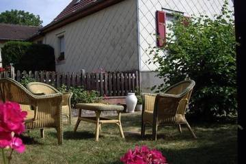 Location de vacances pour 4 personnes, avec terrasse et jardin à Wuenheim