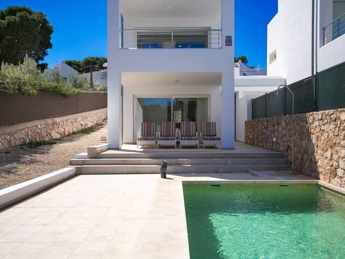 Ferienwohnung mit meerblick für 7 Personen, mit Balkon und Terrasse sowie Pool und Ausblick in Cala d'Or
