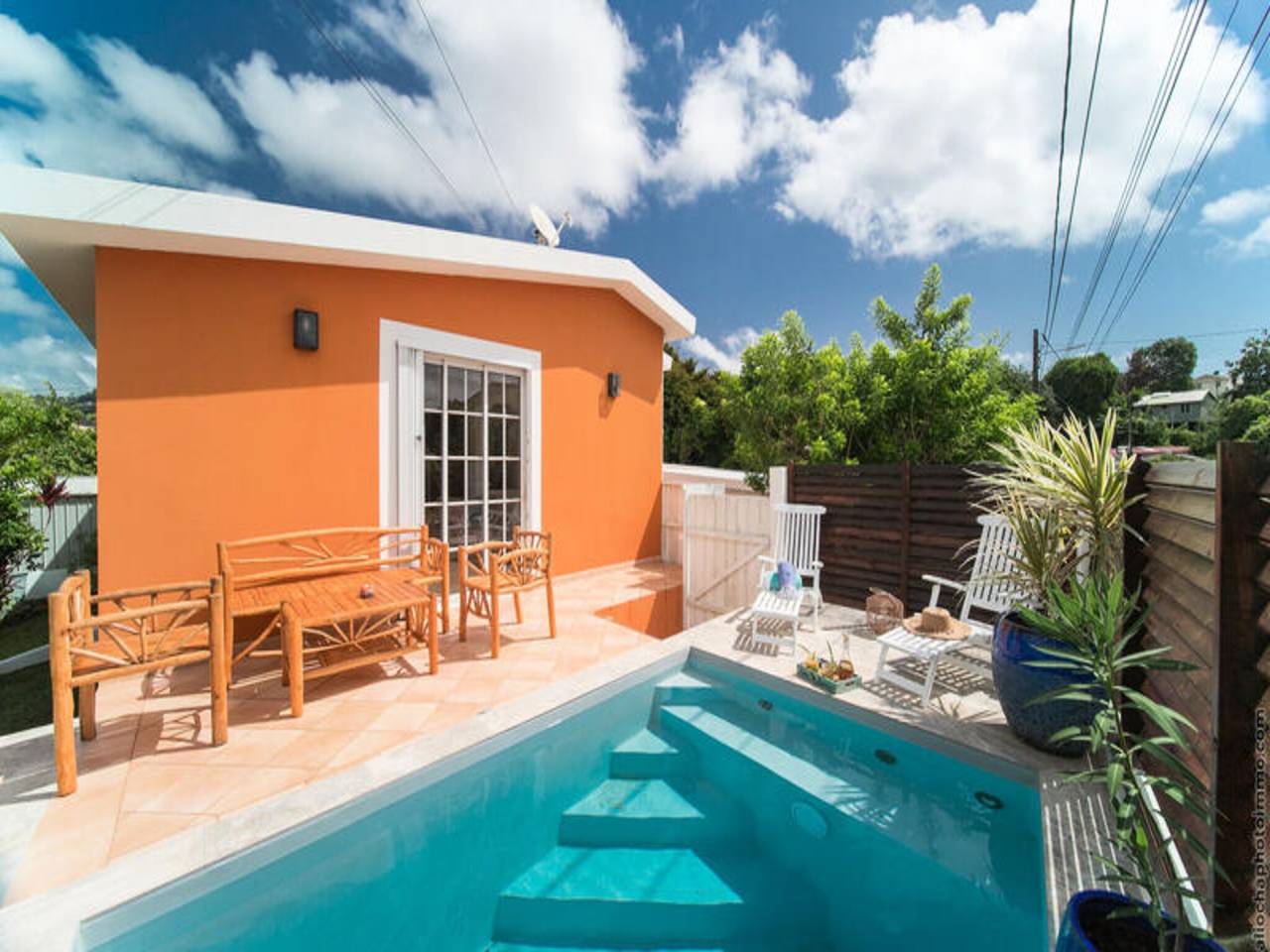Ganze Wohnung, Villa in Robert Bay mit Pool und Whirlpool in Le Robert, Martinique