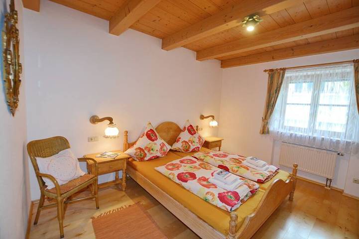 Bungalow für 2 Personen, mit Terrasse und Garten in Oberbayern - 2