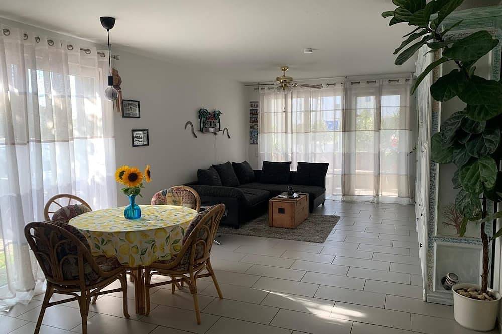 Ganze Wohnung, Sehr schöne 2-Zimmerwohnung mit Terrasse - Zentrumsnah in Speyer, Rheinebene