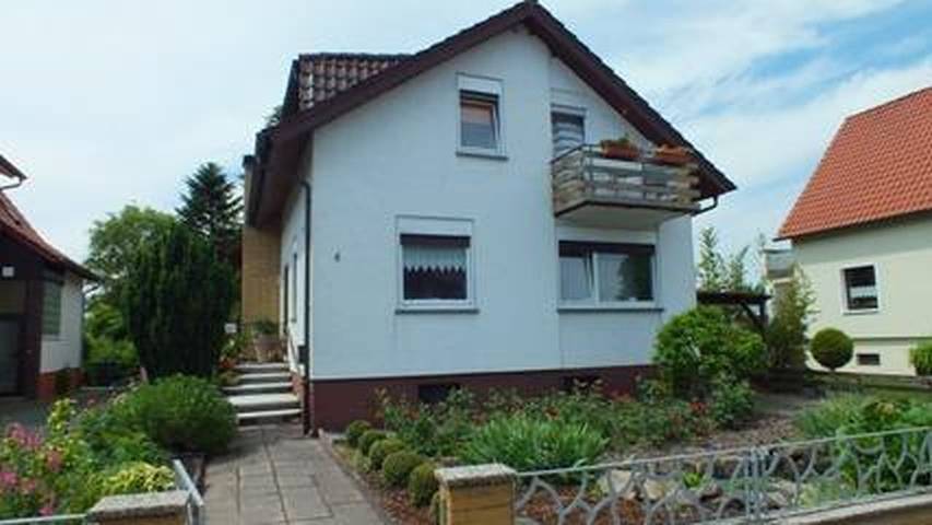Ferienwohnung für 6 Personen, mit Terrasse und Garten - 1