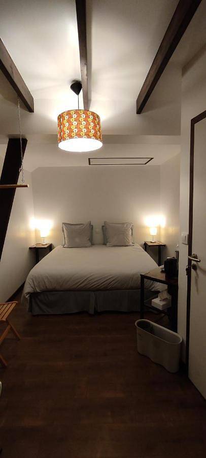 Le Petit Moulin Rouge, B&B, Sdb en-suite, parking privé gratuit in Beauvoir, Baie du Mont-Saint-Michel