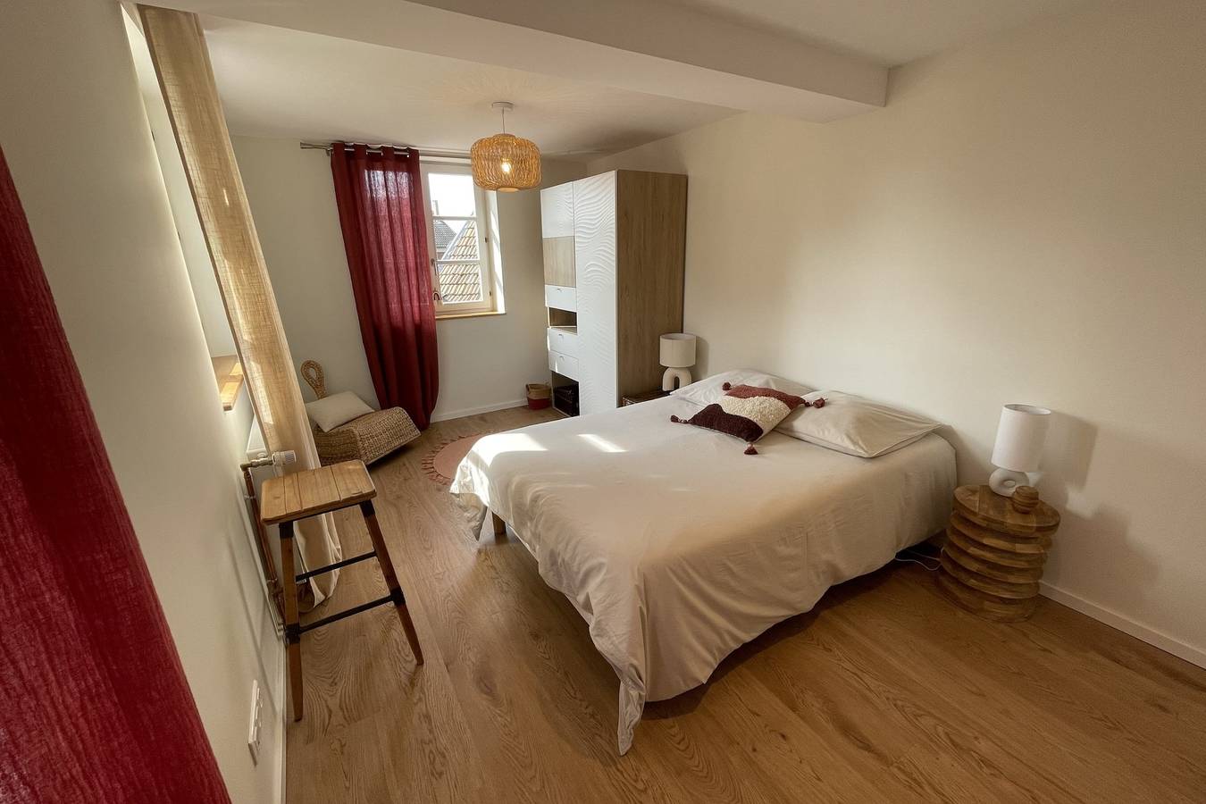 Ganze Wohnung, Ferienwohnung für 4 Personen mit Terrasse in Mittelhausbergen, Region Straßburg