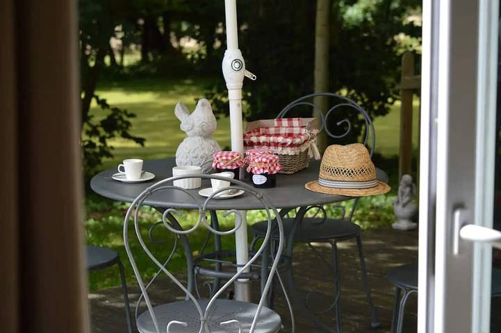 Gîte pour 4 personnes, avec jardin et terrasse, animaux acceptés dans Le Mesnil Germain