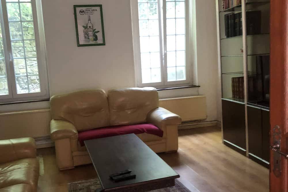 Appartement entier, Prox. Metz - Appart 5 pièces Maison du Xviii - Toutes Commodités, Accès in Jouy-aux-Arches, Metz-Campagne