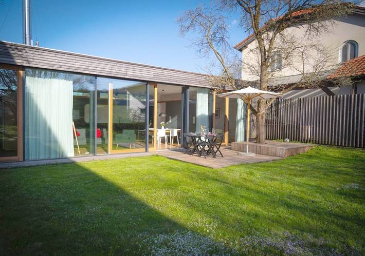 Ferienwohnung für 4 Personen, mit Balkon und Terrasse sowie Garten und Ausblick