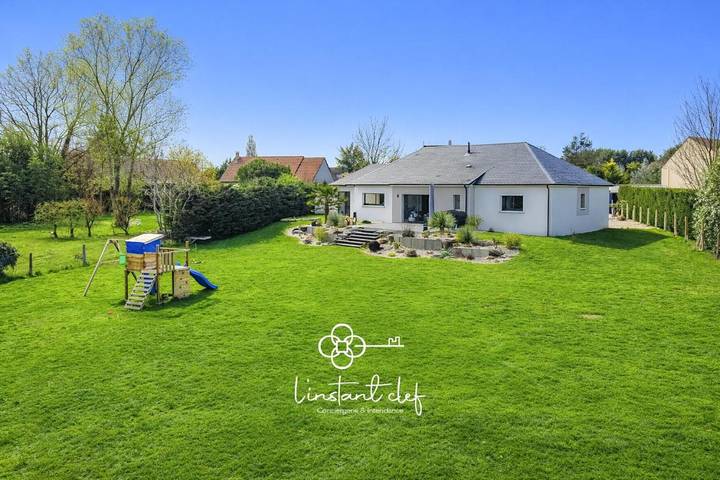 Location de vacances pour 7 personnes, avec jardin à Roézé-sur-Sarthe