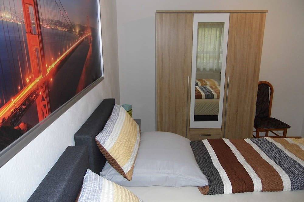 Ganze Wohnung, Ferienwohnung 60qm mit Küche und Terrasse in Hilchenbach, Kreis Siegen-Wittgenstein
