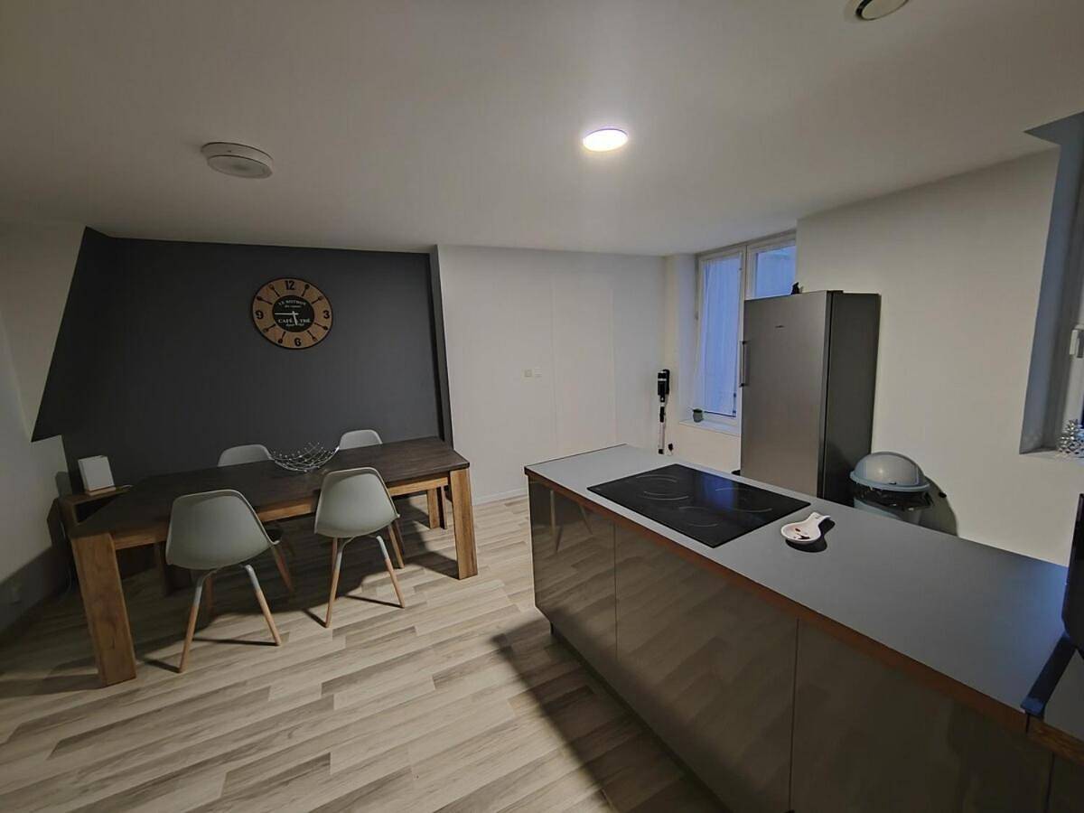Appartement entier, Maison de ville spacieuse in Dammartin-en-Goële, Seine-et-Marne