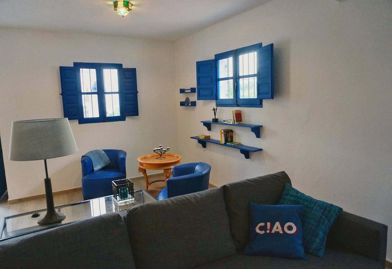 Villa "Algarrobo Azul" con vistas al mar, piscina, jardín, A/C y Wi-Fi, admite mascotas in Almuñecar, Cordillera Penibética