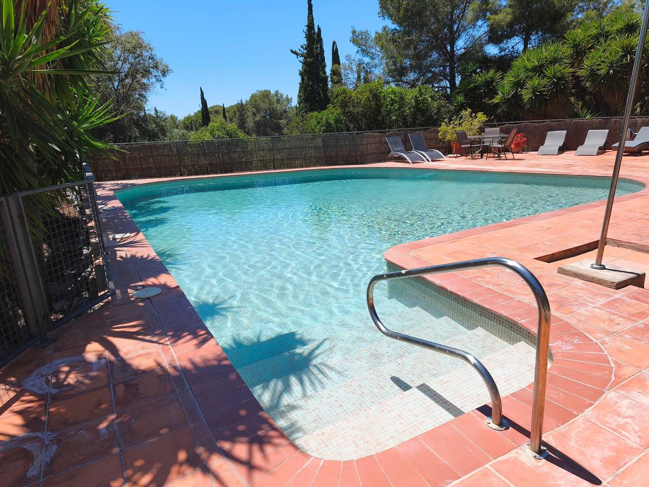 Apartamento entero, Apartamento 'Ii Els Cucons' con vistas al mar, Wi-Fi y aire acondicionado in San Pedro de Ribas, Garraf