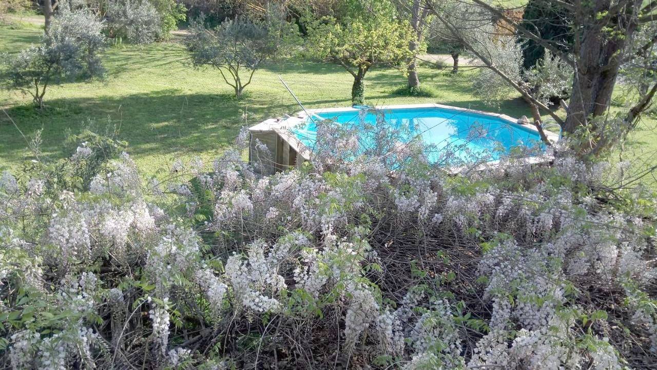 Two-Bedroom Cottage (4-6 Adults) in Correns, Région de Brignoles