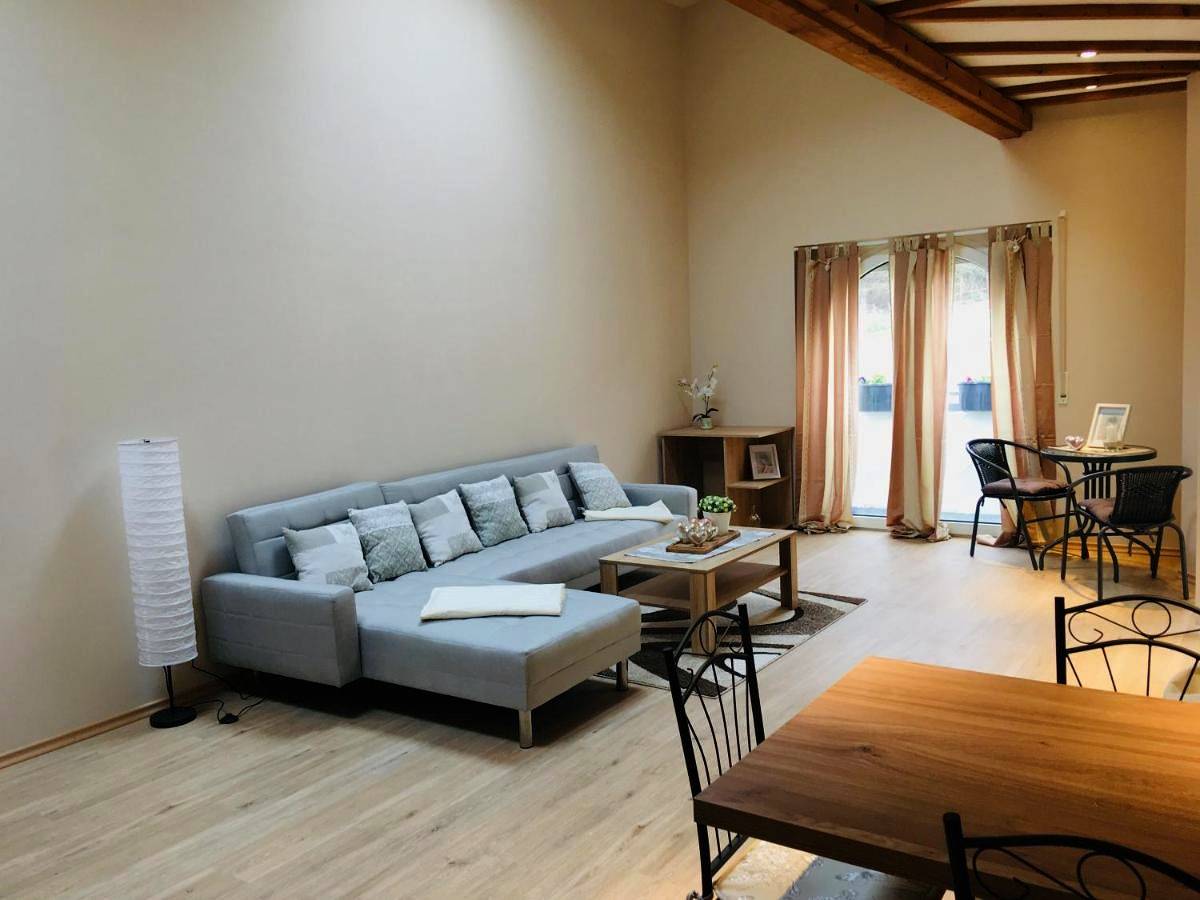 Ganze Wohnung, Two-Bedroom Apartment in Acht, Osteifel