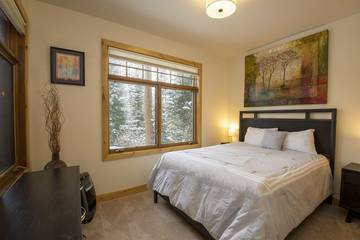 Vacation House for 8 Guests in Winter Park, Arapaho National Forest, Picture 4