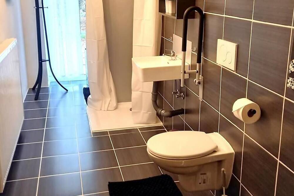 Ganze Wohnung, Idyllische Ferienwohnung für 4 Personen in Bechhofen, Fränkisches Seenland