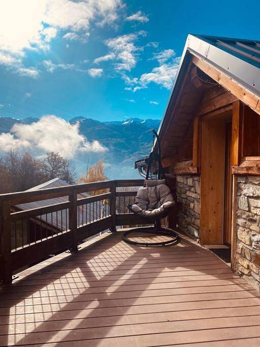 Location de vacances pour 6 personnes, avec Balcon ainsi que Terrasse et Vue à La Côte-d'Aime