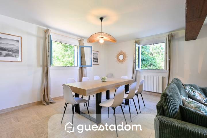 Villa pour 8 personnes, avec Jacuzzi et Jardin dans le Golfe du Morbihan