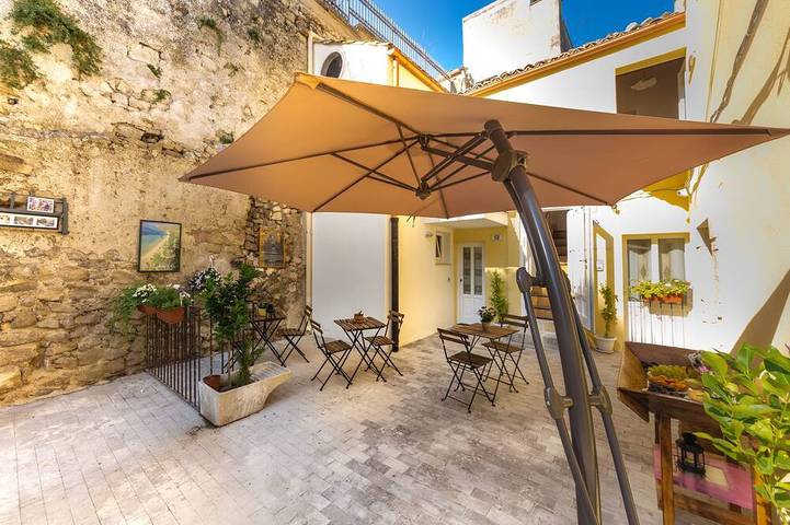 Holiday home for 3 people, with terrace - 1