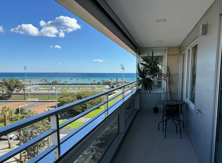 Ferienwohnung für 5 Personen, mit Balkon und Terrasse in Barcelona - 2