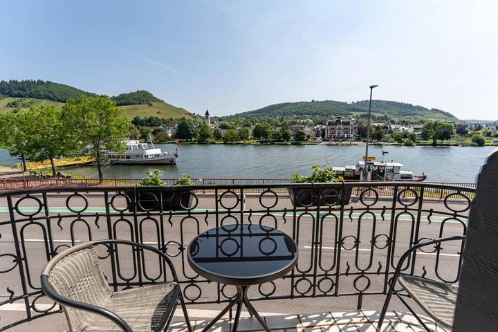Ferienwohnung für 5 Personen, mit Ausblick und Balkon, mit Haustier in Alf - 4