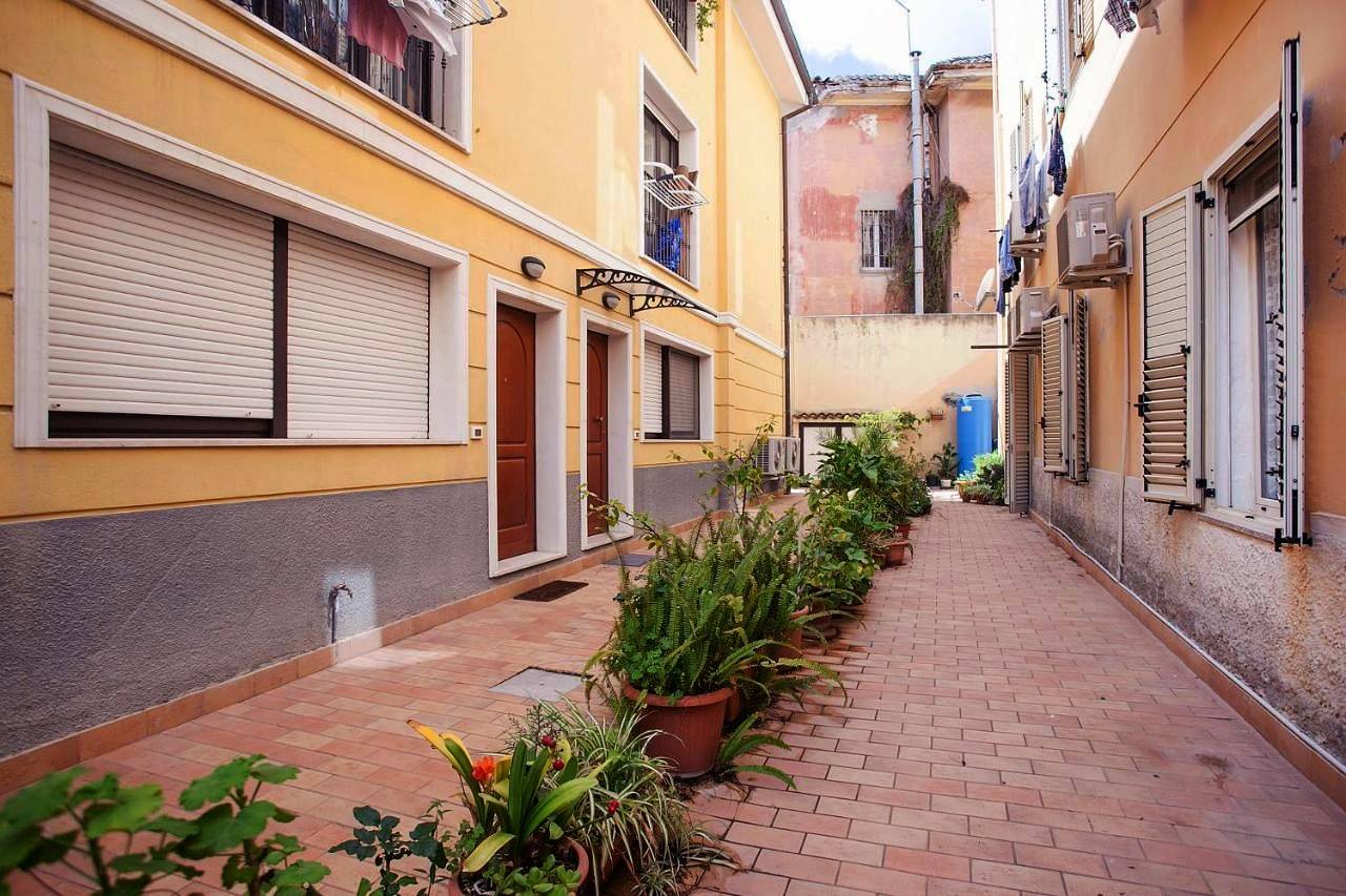 Double or Twin Room with Shared Bathroom in Cagliari, Campidano