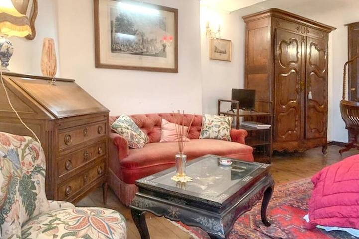 Gîte pour 4 personnes, avec jardin dans Sainte-Croix-du-Mont