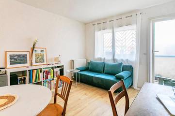 Gîte pour 3 personnes, avec balcon, animaux acceptés à Romainville