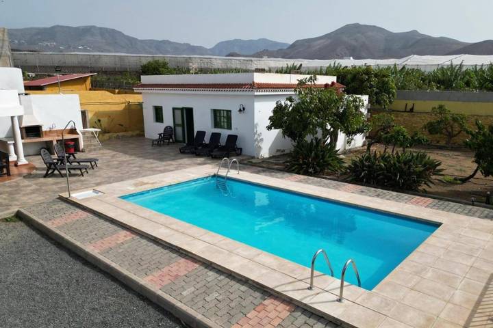 Casa rural para 10 personas, con Terraza y Jardín además de Piscina y Vistas en Gáldar