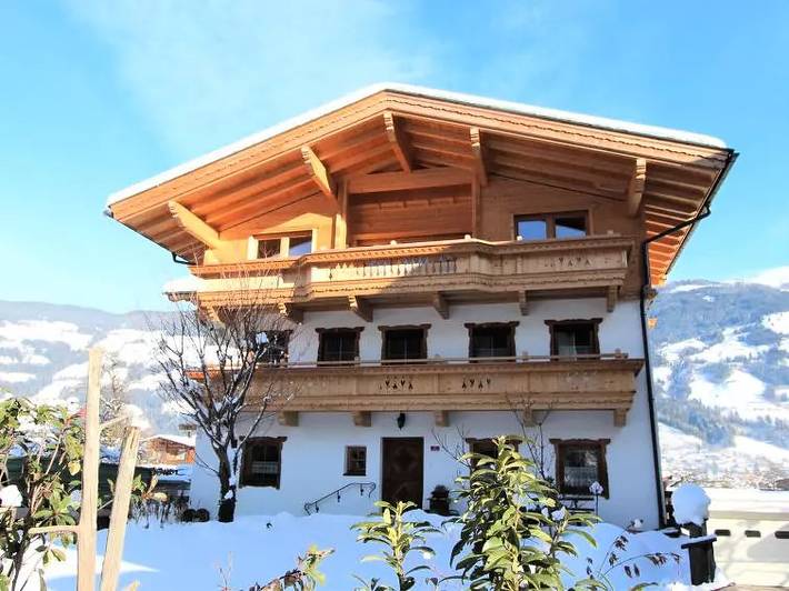 Bauernhof für 8 Personen, mit Balkon und Garten im Zillertal - 2