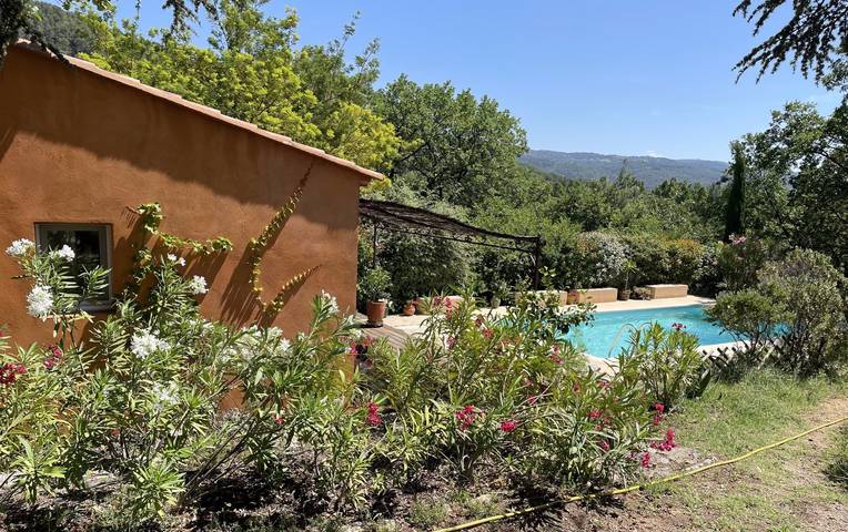 Chambre d’hôte pour 2 personnes, avec jardin et piscine dans le Var - 3