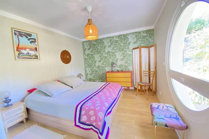 Gîte pour 4 personnes, avec terrasse dans Plage de la Madrague - 2