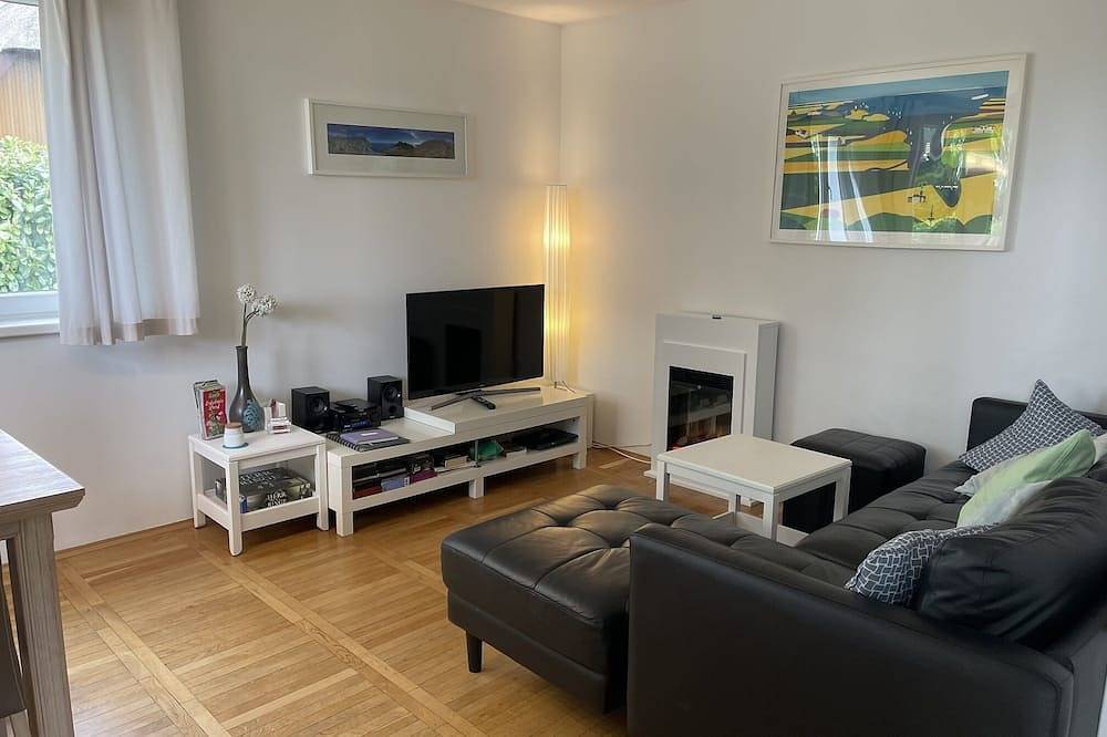 Modernes Reetdach Ferienhaus am Greifswalder Bodden an der Ostsee in Sundhagen, Stralsund Umland