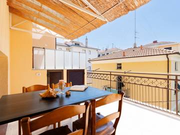 Gîte pour 3 personnes, avec balcon à Diano Marina
