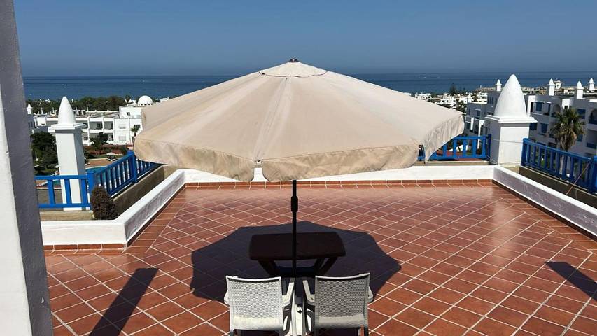 Ferienwohnung für 9 Personen, mit Seeblick und Pool sowie Garten und Ausblick - 1
