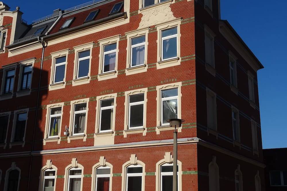 Ganze Wohnung, Kleine, ruhig gelegene Ferienwohnung in Plauen in Plauen, Chemnitz und Umgebung