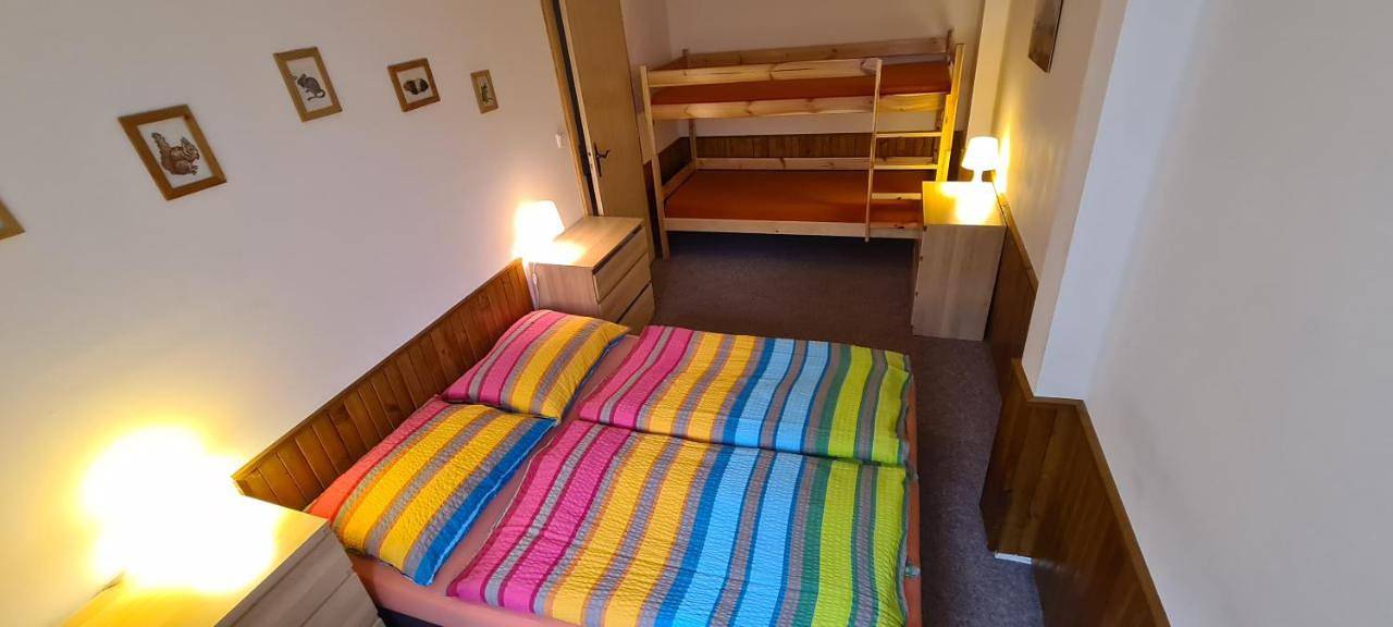 Geheel appartement, One-Bedroom Apartment with Garden View in Ludvíkov, Sudeten