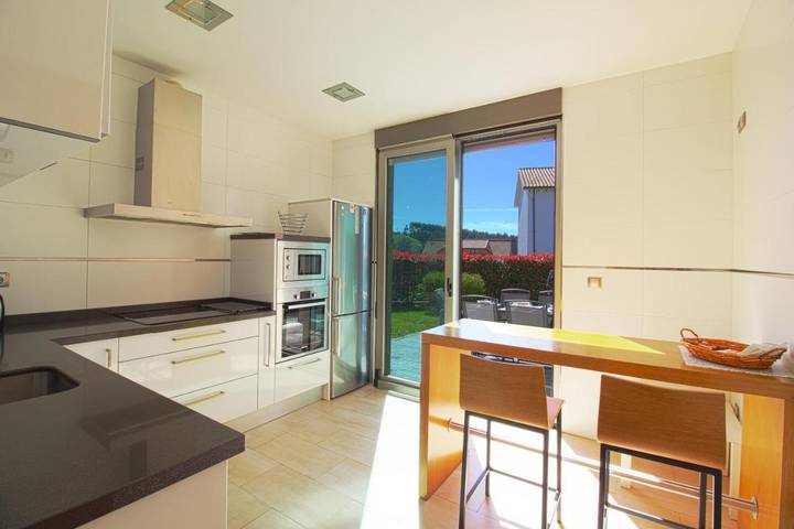 Location de vacances pour 8 personnes, avec terrasse et jardin à Santillana del Mar - 3