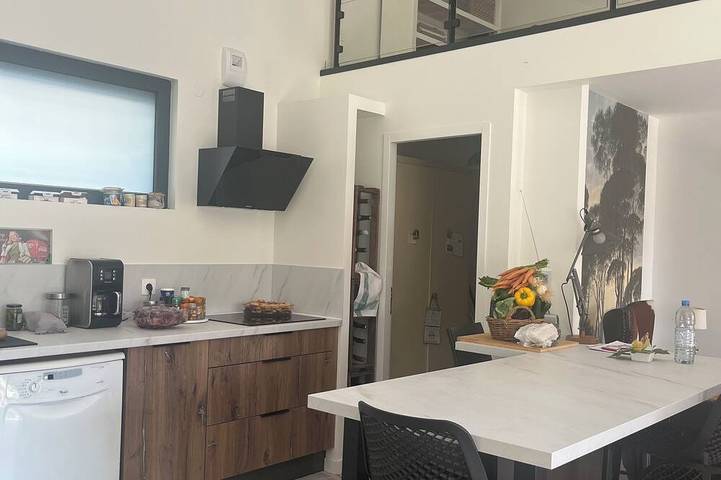 Chambres Dans Maison Neuve in Charly (Lyon), Lyon et ses environs
