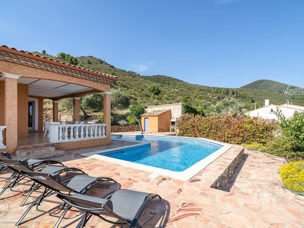 Villa in Roquebrun mit privatem Pool in Roquebrun, Béziers und Umgebung